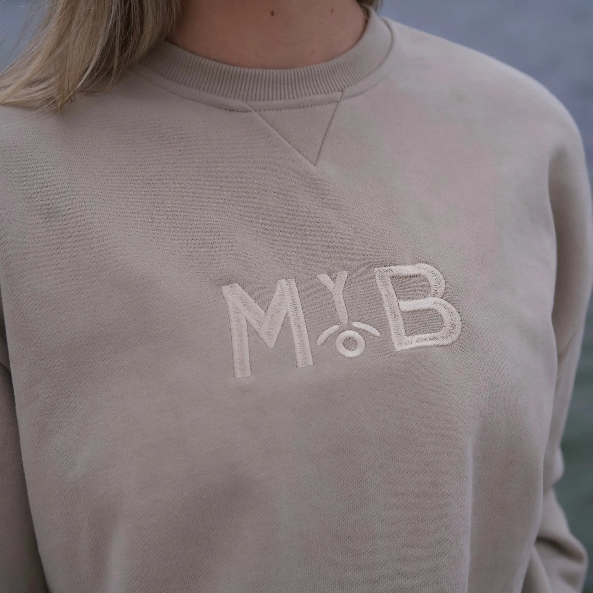 COMFY CREW NECK MYB Apparel