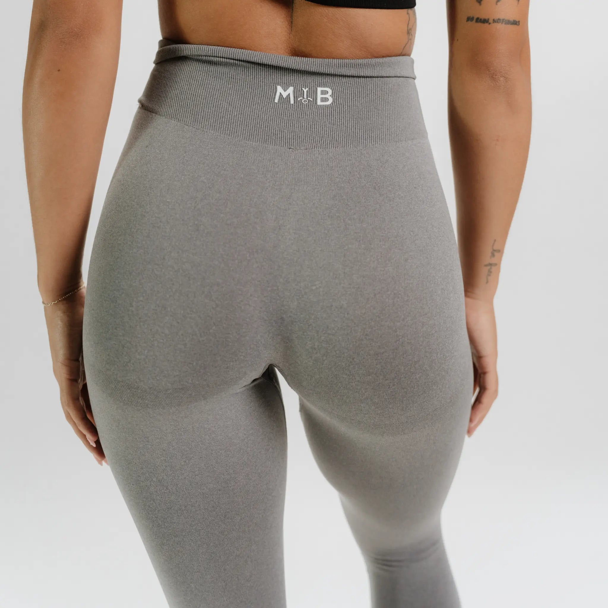 SYNERGY SEAMLESS LEGGINGS 2.0 MYB Apparel