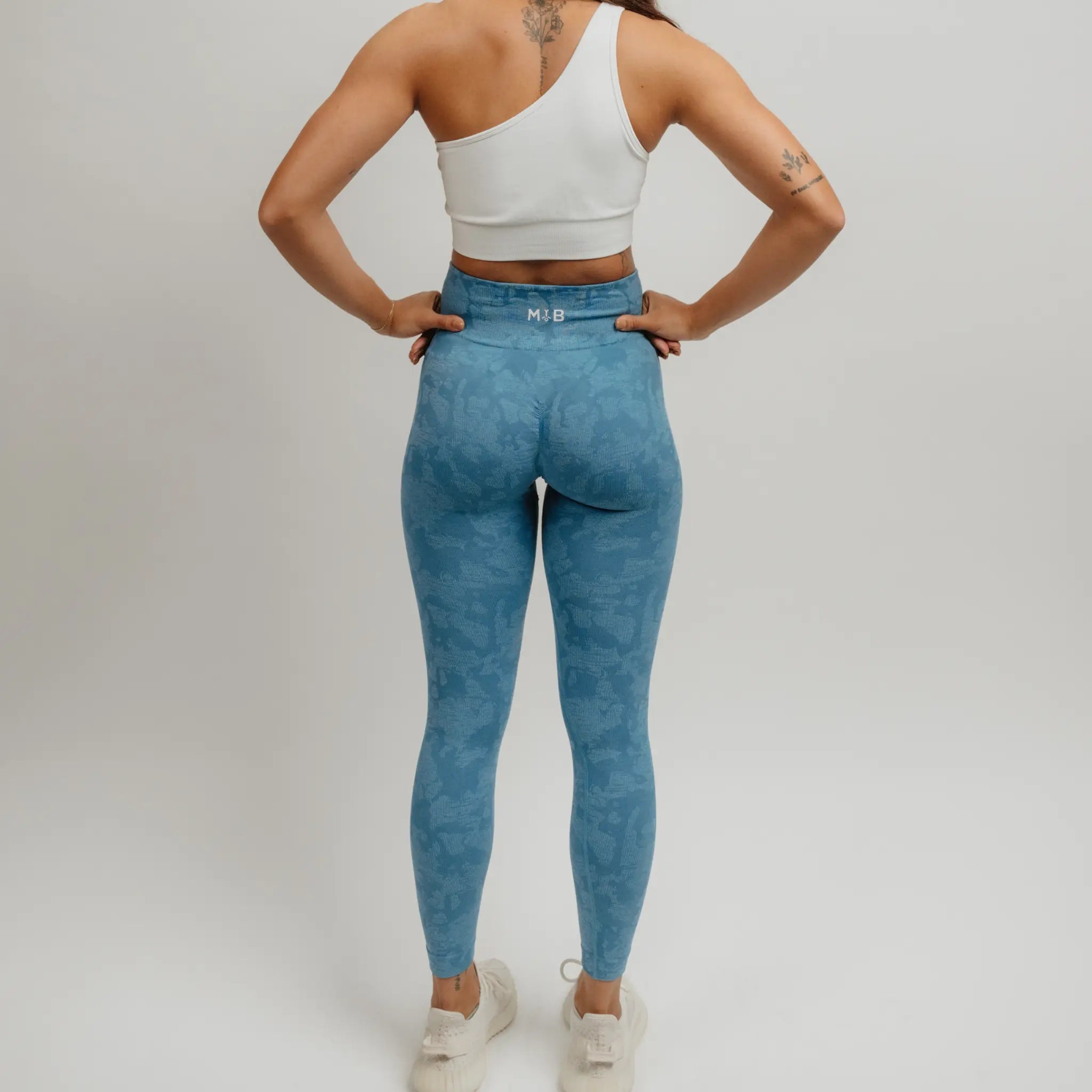 Camo leggings that also have a scrunch