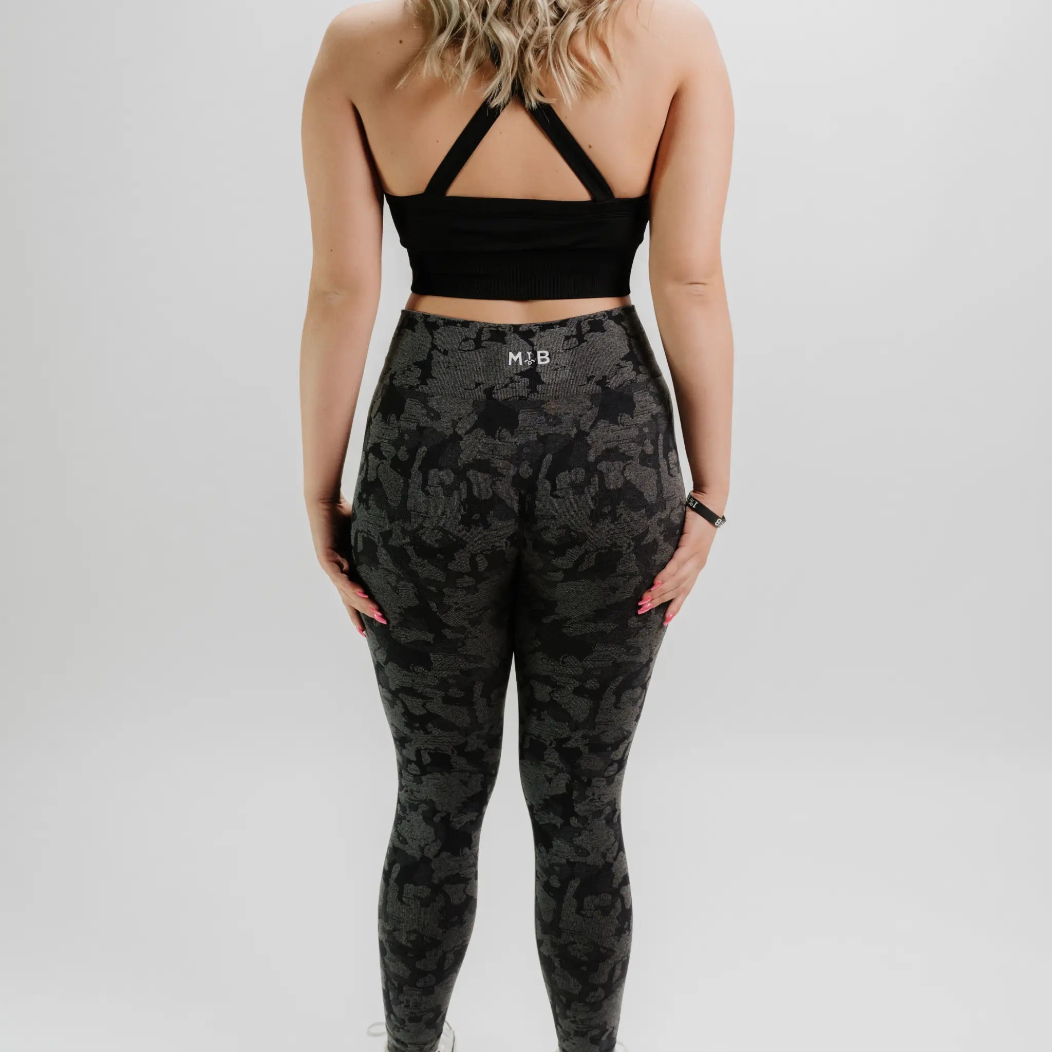 SYNERGY SCRUNCH CAMO LEGGINGS MYB Apparel
