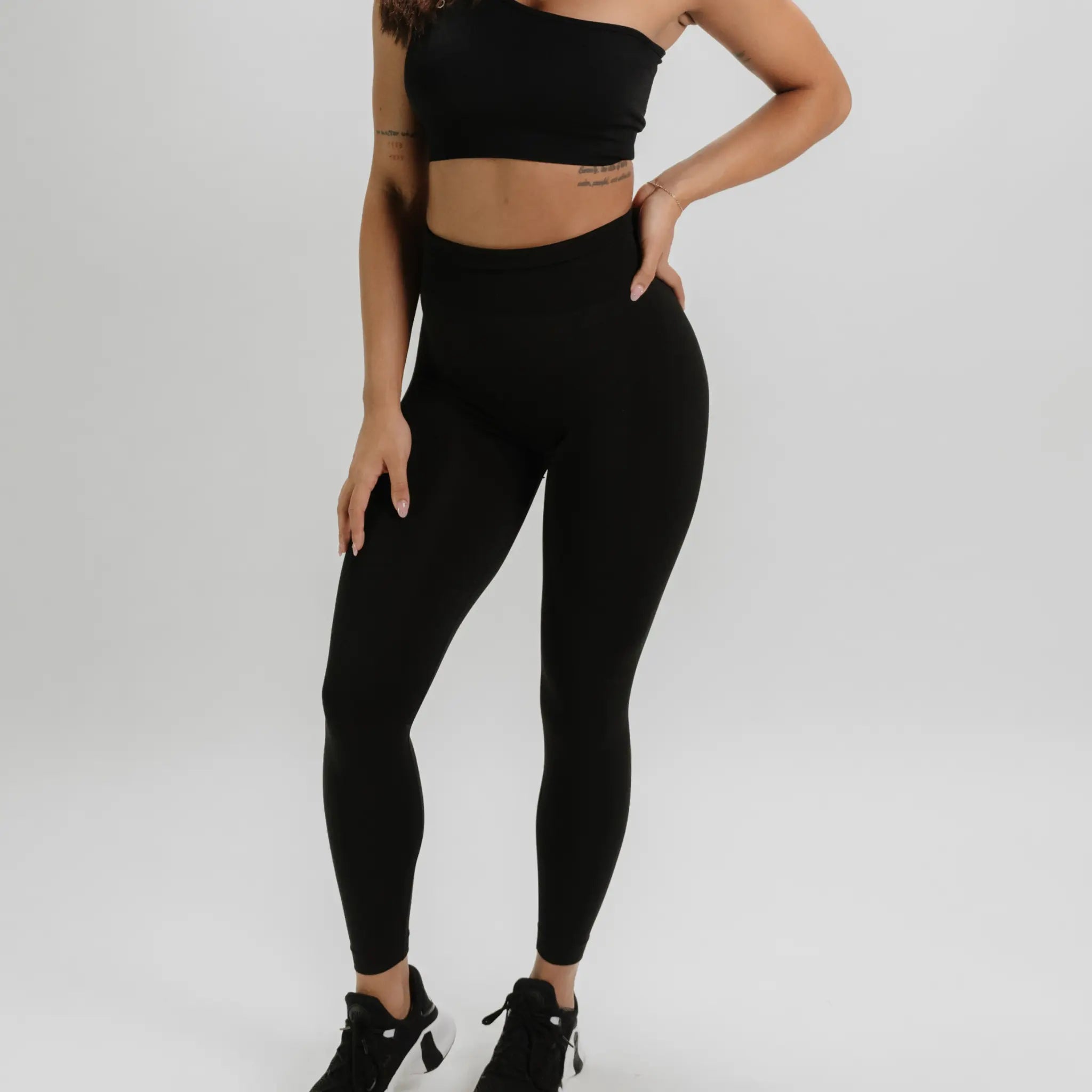 SYNERGY SEAMLESS LEGGINGS 2.0 MYB Apparel