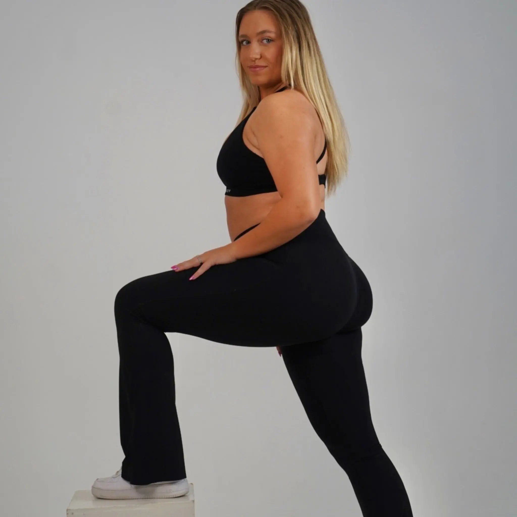 PULSE FLARED LEGGINGS MYB Apparel