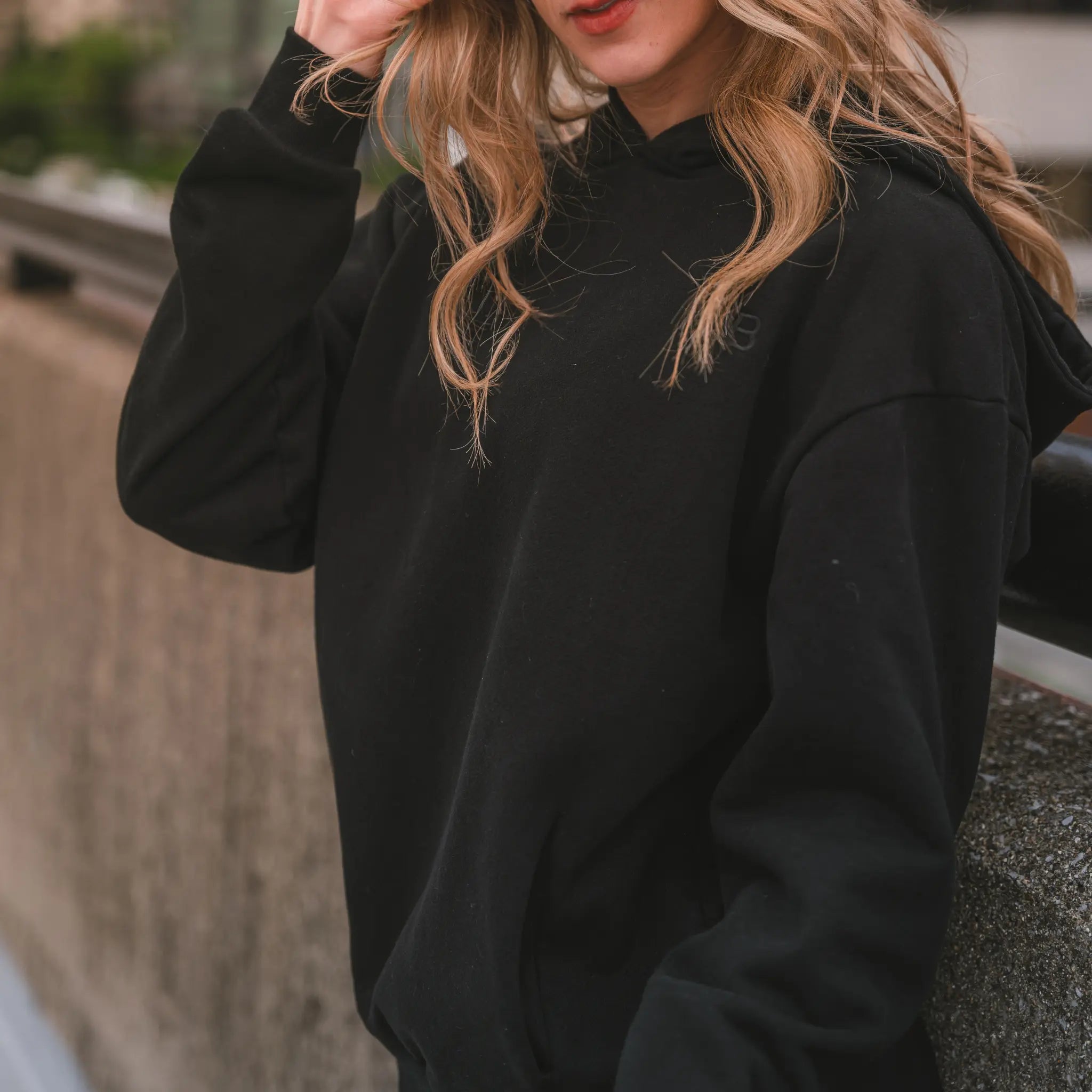 COMFY WEIGHTED HOODIE